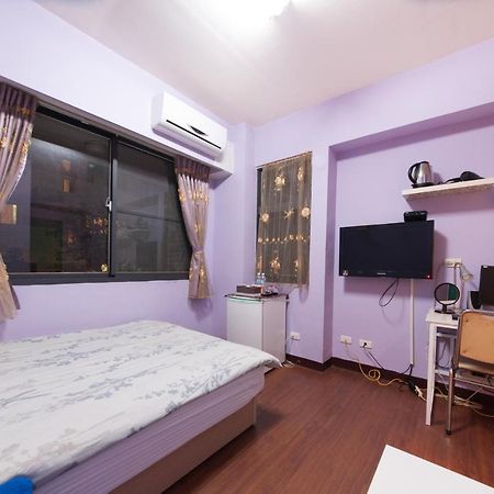 Feng Jia Homestay Taichung Buitenkant foto
