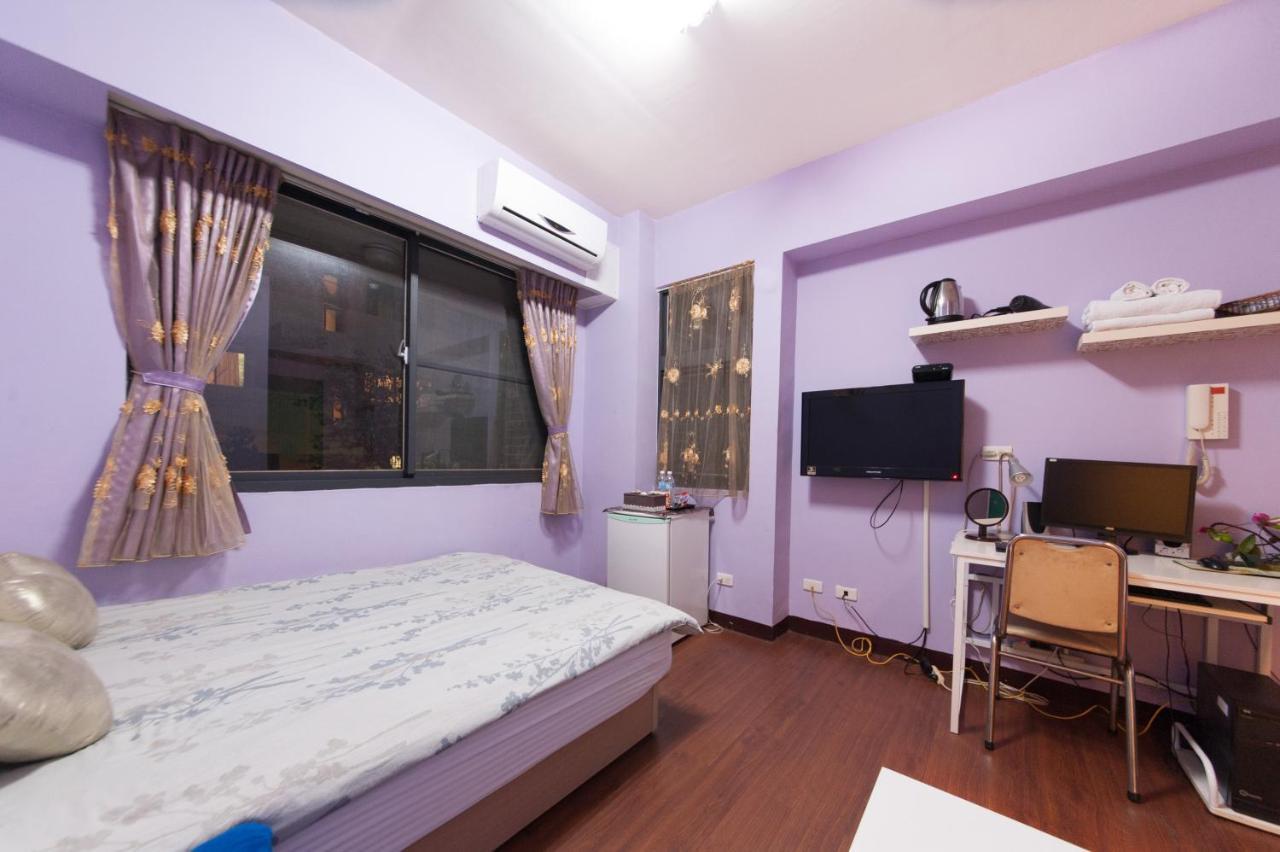 Feng Jia Homestay Taichung Buitenkant foto